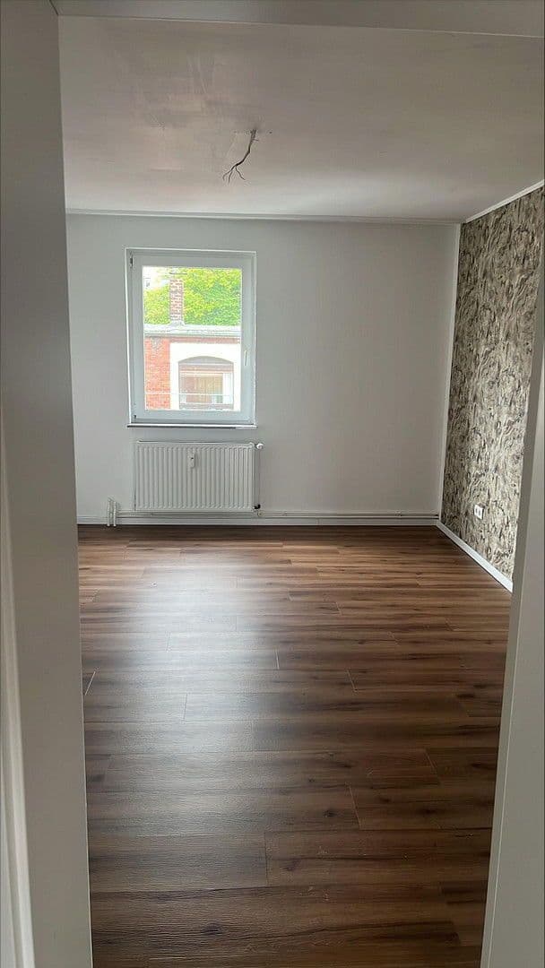 Prenájom bytu 3-izbový 88 m², Wuppertal, Severné Porýnie - Westfálsko Prenájom bytu 3-izbový 88 m², Wuppertal, Severné Porýnie - Westfálsko