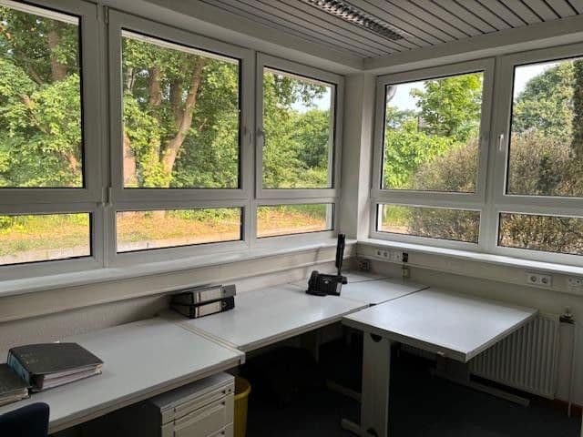 Predaj nebytového priestoru 1.780 m², Burgdorf, Dolné Sasko Predaj nebytového priestoru 1.780 m², Burgdorf, Dolné Sasko