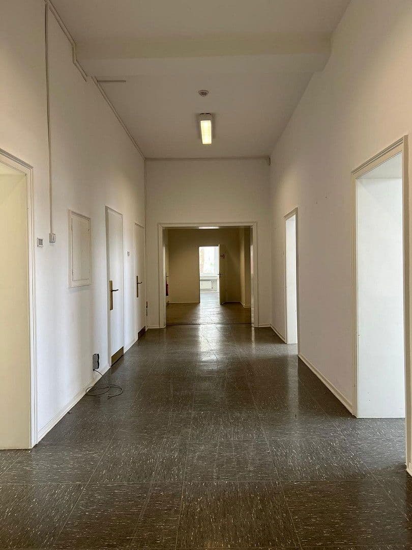 Prenájom kancelárie 270 m², Magdeburgerstrasse 37, Gelsenkirchen, Severné Porýnie - Westfálsko Prenájom kancelárie 270 m², Magdeburgerstrasse 37, Gelsenkirchen, Severné Porýnie - Westfálsko