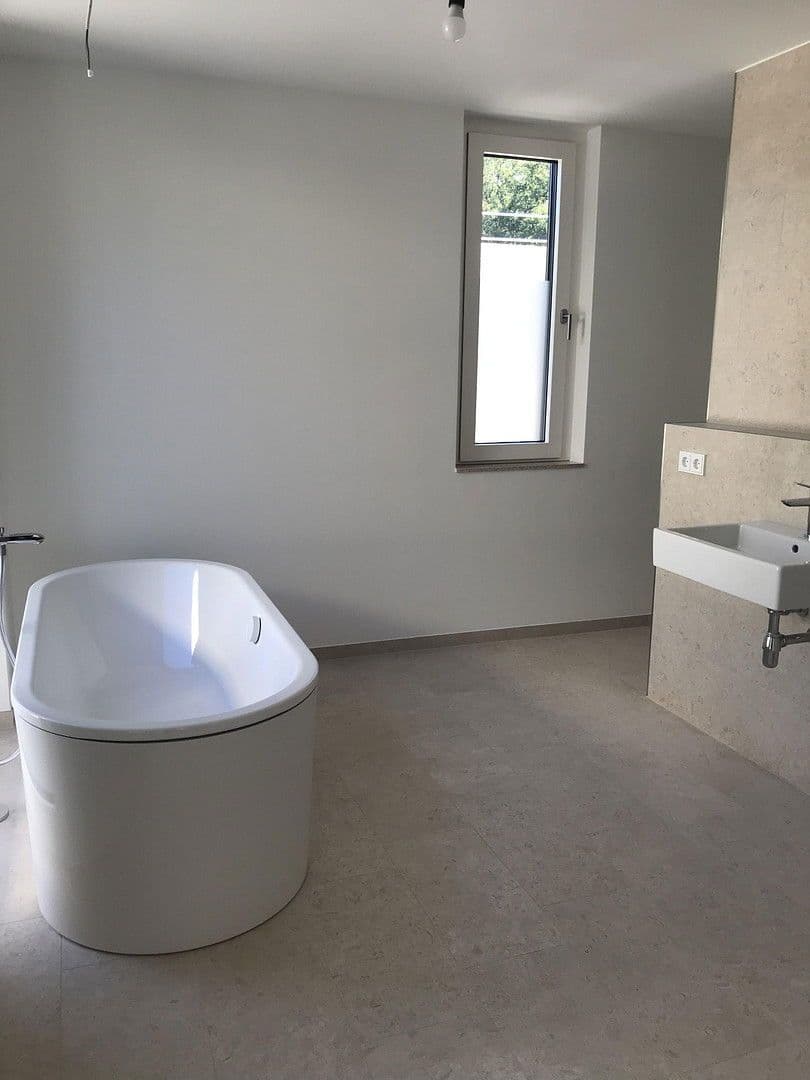 Prenájom bytu 3-izbový 105 m², Buchschlager Allee 29-33, Dreieich, Hesensko Prenájom bytu 3-izbový 105 m², Buchschlager Allee 29-33, Dreieich, Hesensko