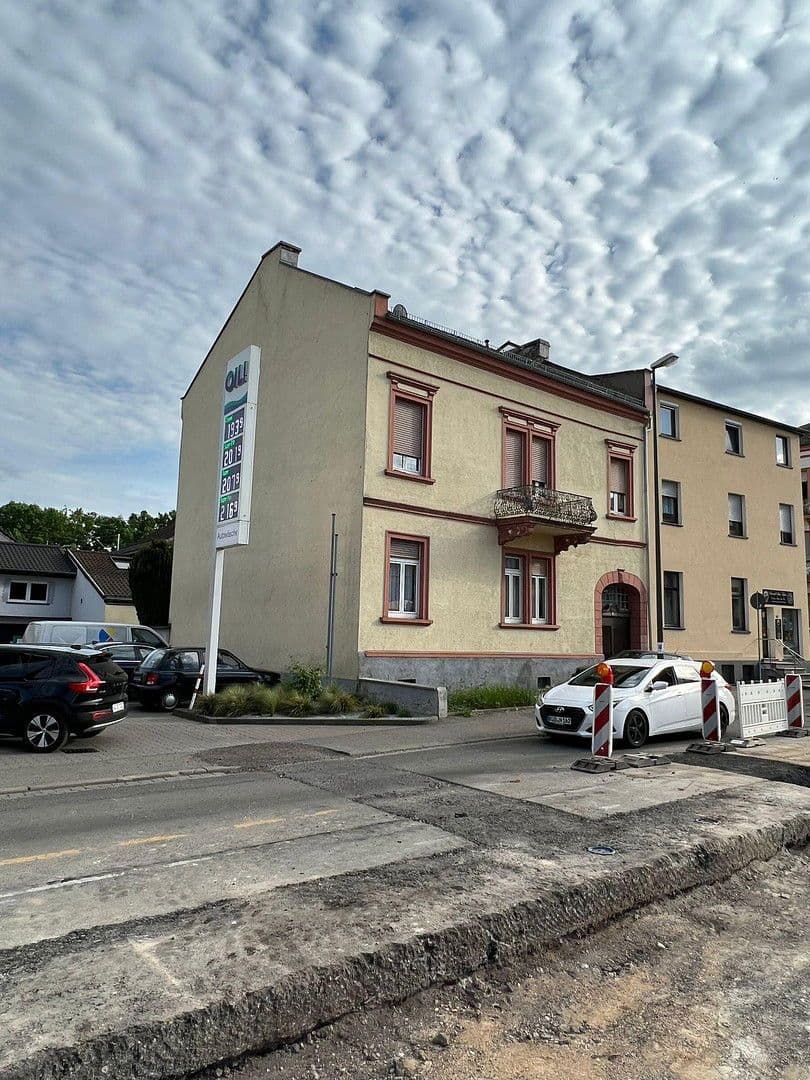 Predaj domu 300 m², pozemek 262 m², Geisenheimerstraße 32, Rüdesheim am Rhein, Hesensko Predaj domu 300 m², pozemek 262 m², Geisenheimerstraße 32, Rüdesheim am Rhein, Hesensko