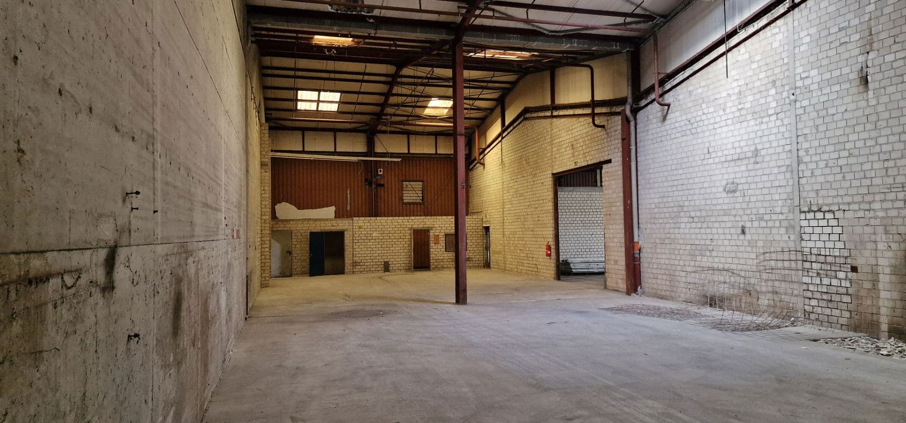 Prenájom nebytového priestoru 5.800 m², Industriestr. 12 a + 12 b, Bergkamen, Severné Porýnie - Westfálsko Prenájom nebytového priestoru 5.800 m², Industriestr. 12 a + 12 b, Bergkamen, Severné Porýnie - Westfálsko