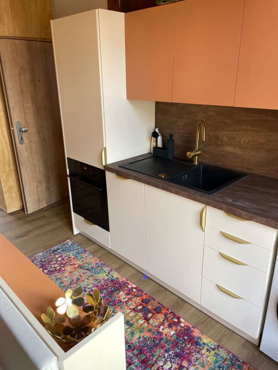 Prenájom bytu 35 m², Svahová, Karlovy Vary, Karlovarský kraj Prenájom bytu 35 m², Svahová, Karlovy Vary, Karlovarský kraj