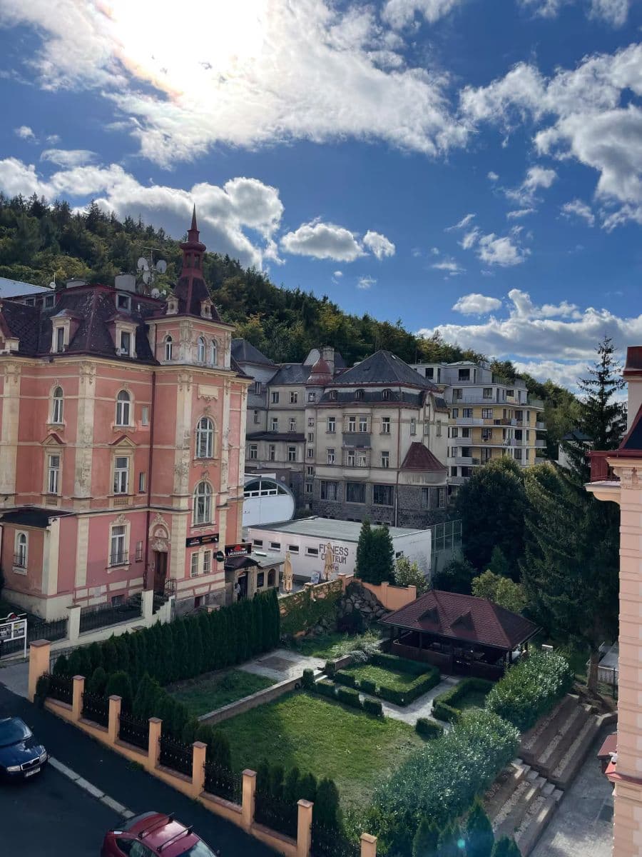 Prenájom bytu 35 m², Svahová, Karlovy Vary, Karlovarský kraj Prenájom bytu 35 m², Svahová, Karlovy Vary, Karlovarský kraj