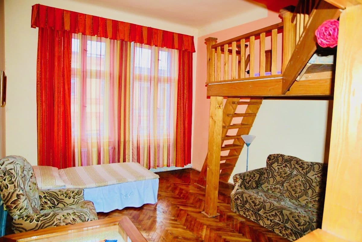 Prenájom bytu 42 m², Orebitská, Praha, Praha Prenájom bytu 42 m², Orebitská, Praha, Praha