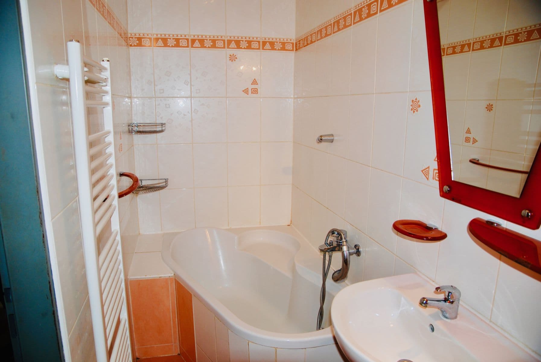 Prenájom bytu 42 m², Orebitská, Praha, Praha Prenájom bytu 42 m², Orebitská, Praha, Praha