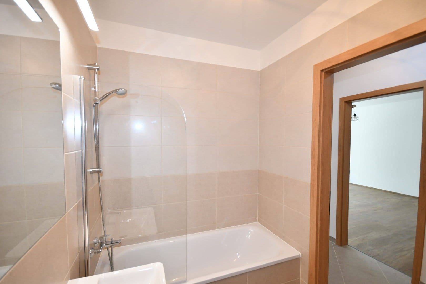 Prenájom bytu 2-izbový 95 m², Stočesova, Praha, Praha Prenájom bytu 2-izbový 95 m², Stočesova, Praha, Praha