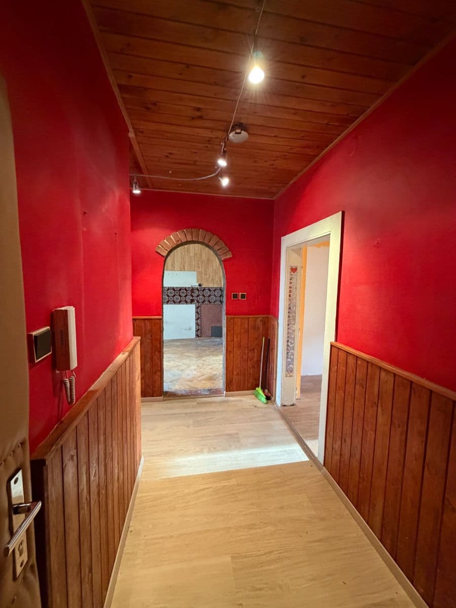 Predaj bytu 3-izbový 77 m², Sadovská, Hradec Králové, Královéhradecký kraj Predaj bytu 3-izbový 77 m², Sadovská, Hradec Králové, Královéhradecký kraj