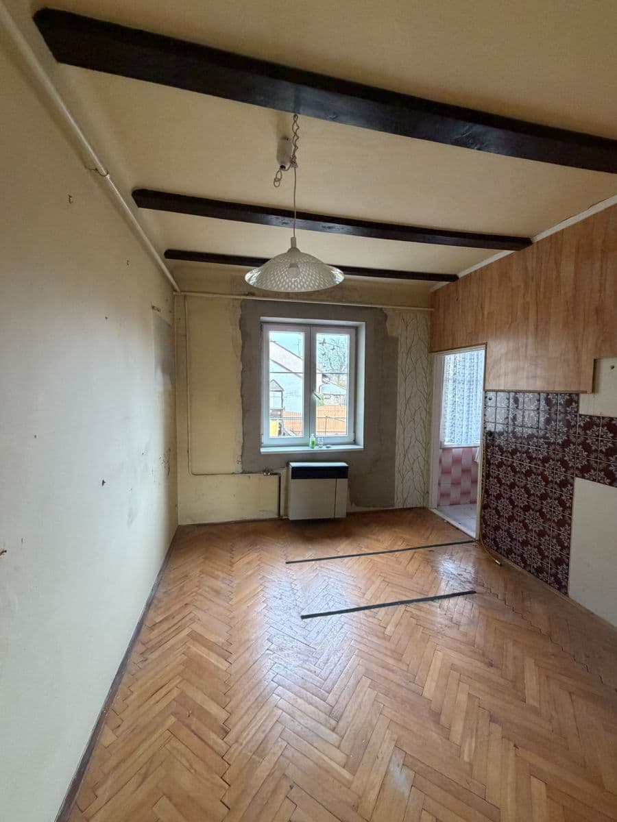 Predaj bytu 3-izbový 77 m², Sadovská, Hradec Králové, Královéhradecký kraj Predaj bytu 3-izbový 77 m², Sadovská, Hradec Králové, Královéhradecký kraj