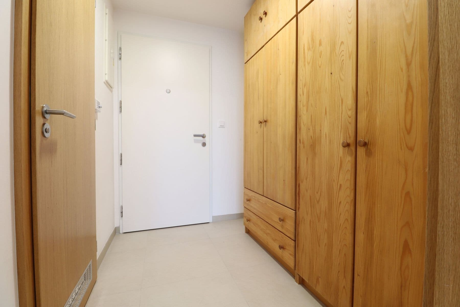 Prenájom bytu 1-izbový 32 m², Šenácká, Praha, Praha Prenájom bytu 1-izbový 32 m², Šenácká, Praha, Praha