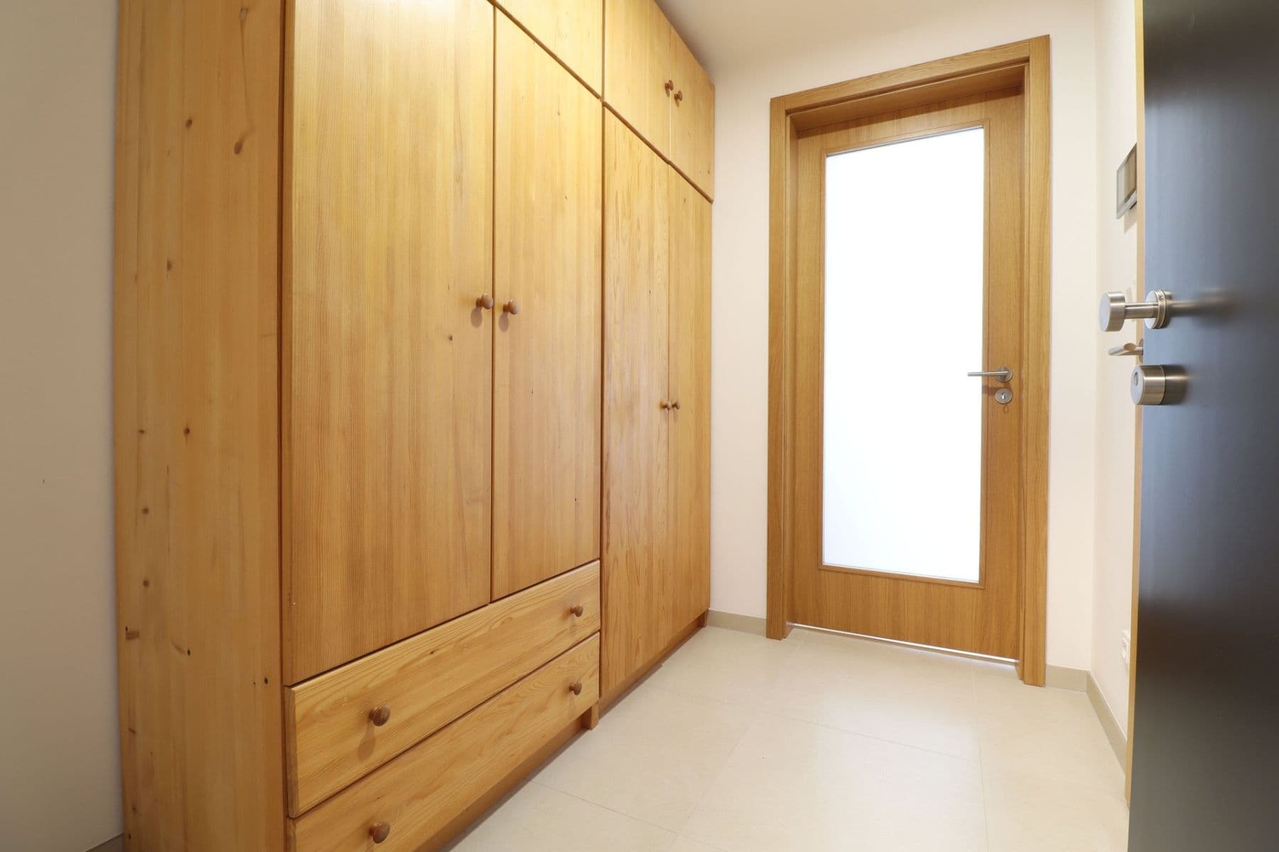 Prenájom bytu 1-izbový 32 m², Šenácká, Praha, Praha Prenájom bytu 1-izbový 32 m², Šenácká, Praha, Praha