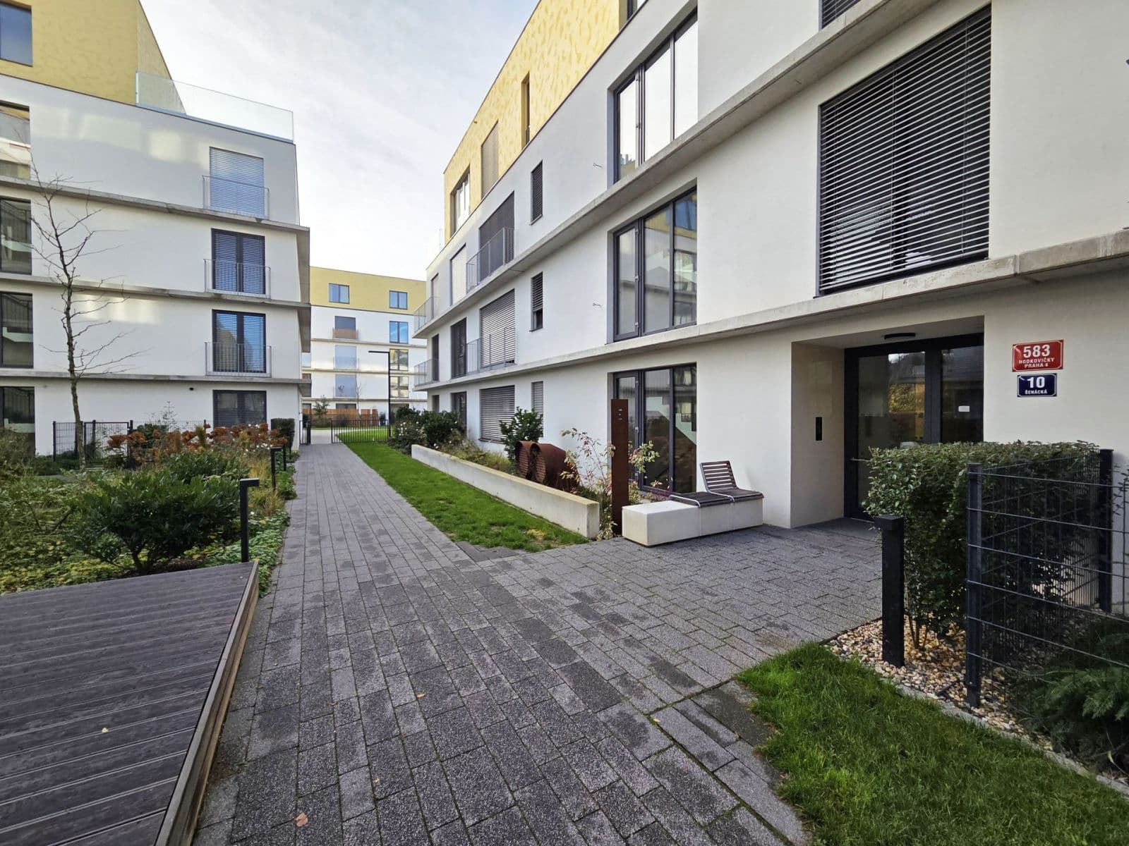 Prenájom bytu 1-izbový 32 m², Šenácká, Praha, Praha Prenájom bytu 1-izbový 32 m², Šenácká, Praha, Praha