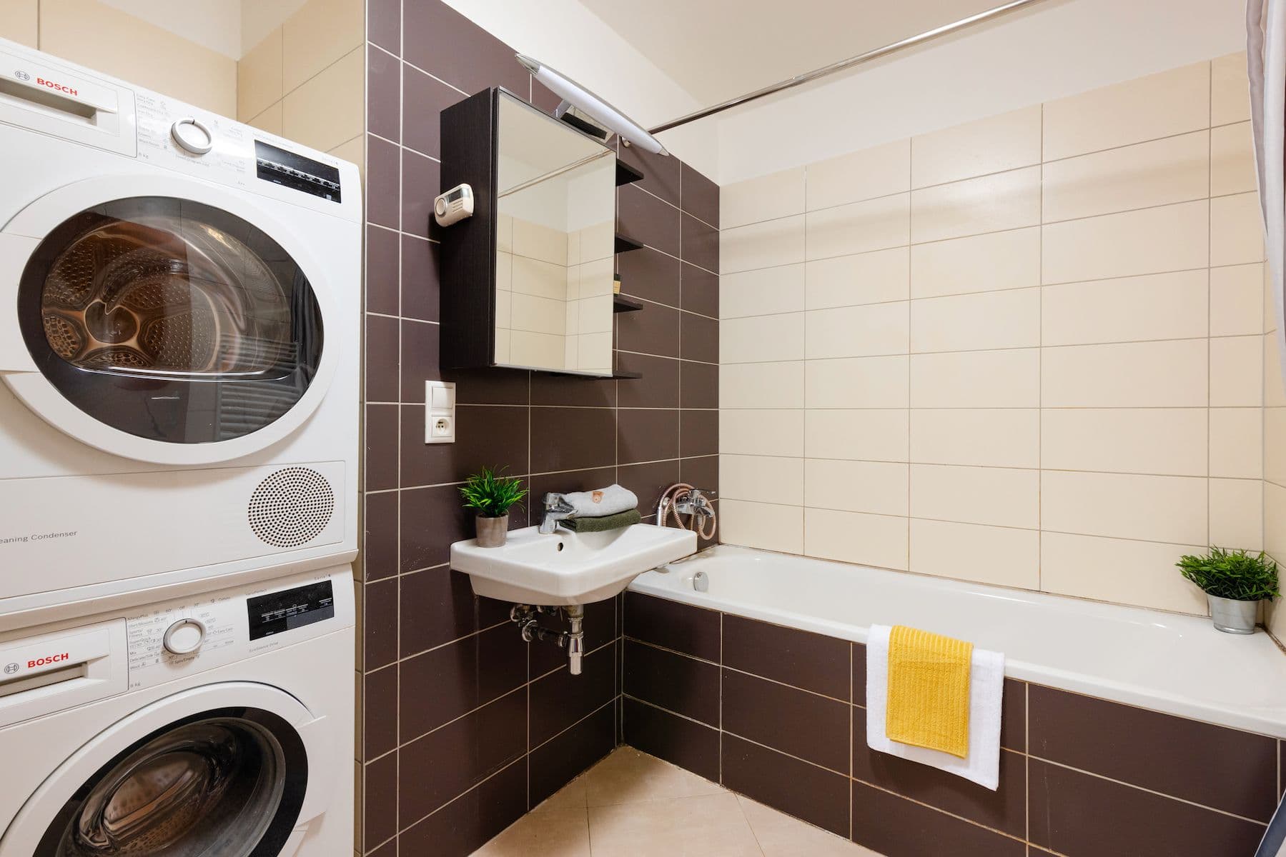 Predaj bytu 3-izbový 78 m², Na Míčánkách, Praha, Praha Predaj bytu 3-izbový 78 m², Na Míčánkách, Praha, Praha