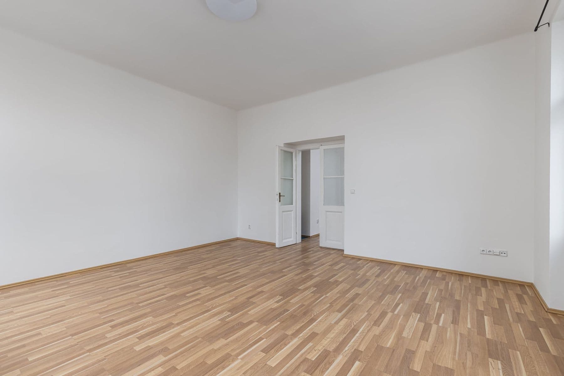 Prenájom bytu 2-izbový 58 m², Preslova, Praha, Praha Prenájom bytu 2-izbový 58 m², Preslova, Praha, Praha