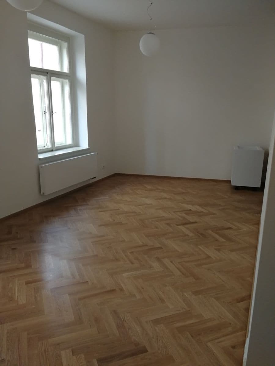 Prenájom bytu 1-izbový 45 m², Košická, Praha, Praha Prenájom bytu 1-izbový 45 m², Košická, Praha, Praha