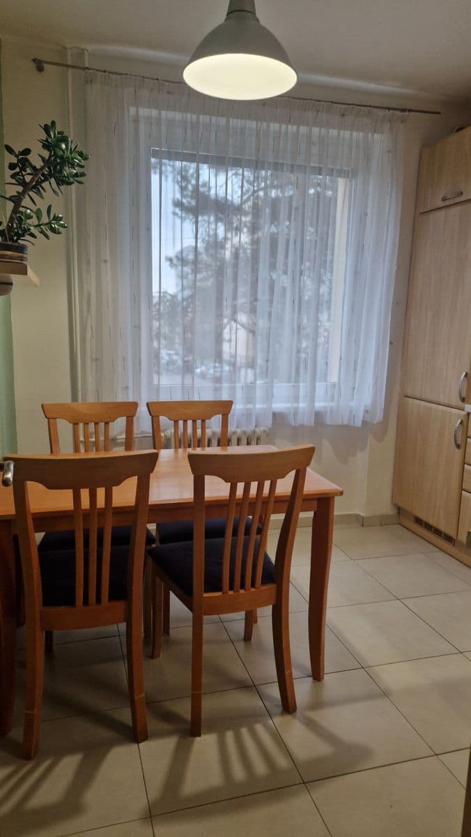 Prenájom bytu 3-izbový 69 m², Tunelářů, Praha, Praha Prenájom bytu 3-izbový 69 m², Tunelářů, Praha, Praha