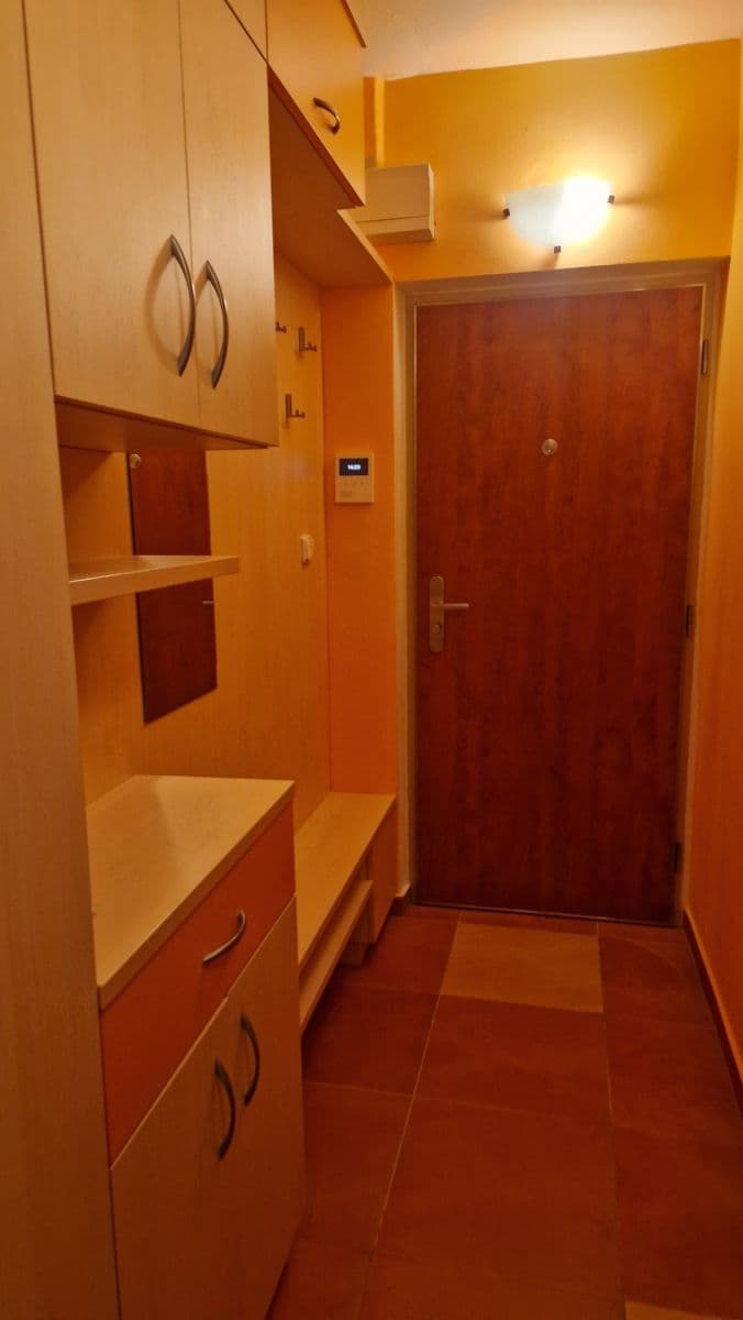 Prenájom bytu 3-izbový 69 m², Tunelářů, Praha, Praha Prenájom bytu 3-izbový 69 m², Tunelářů, Praha, Praha