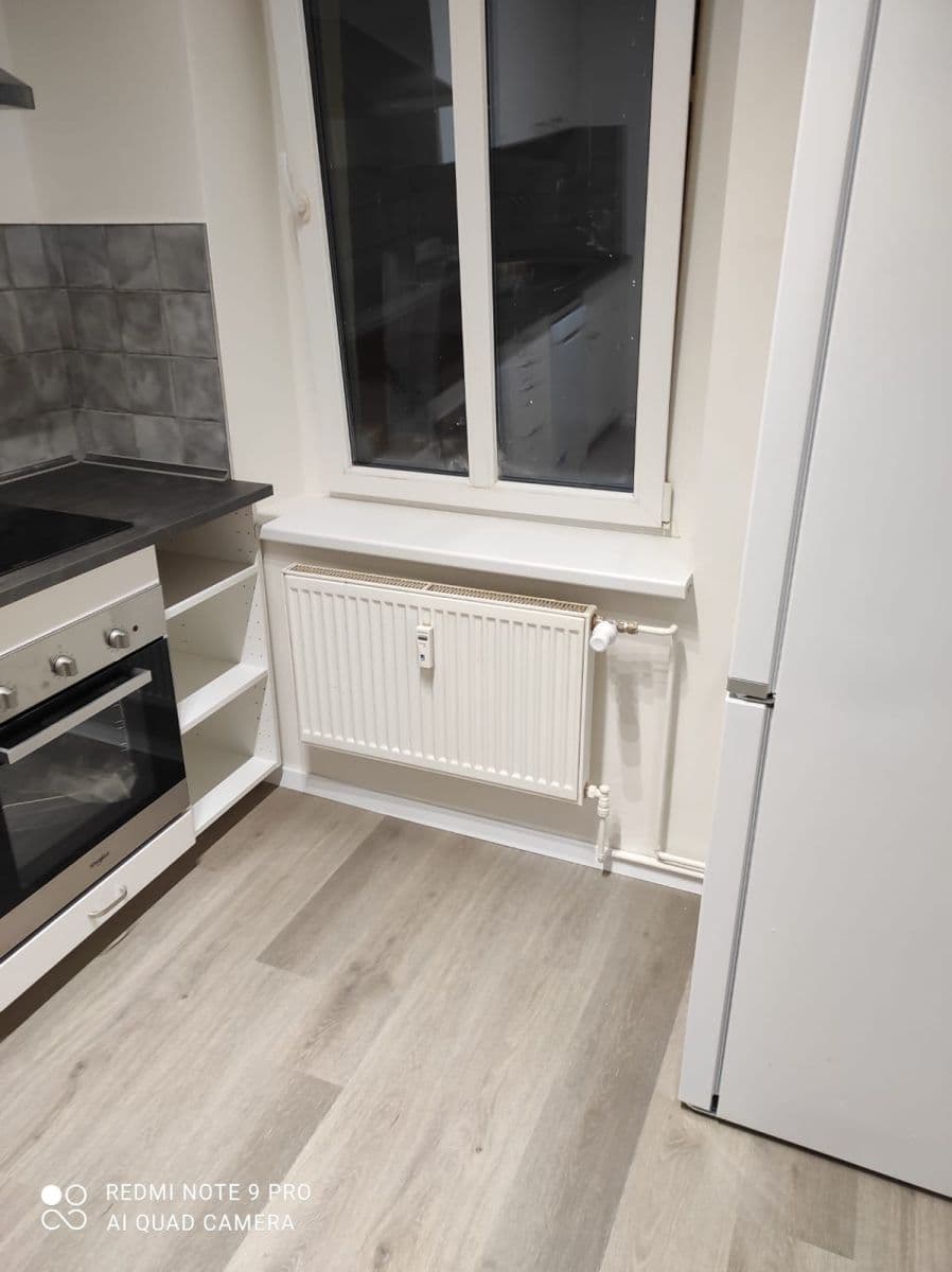 Prenájom bytu 1-izbový 32 m², Houškova, Plzeň, Plzeňský kraj Prenájom bytu 1-izbový 32 m², Houškova, Plzeň, Plzeňský kraj