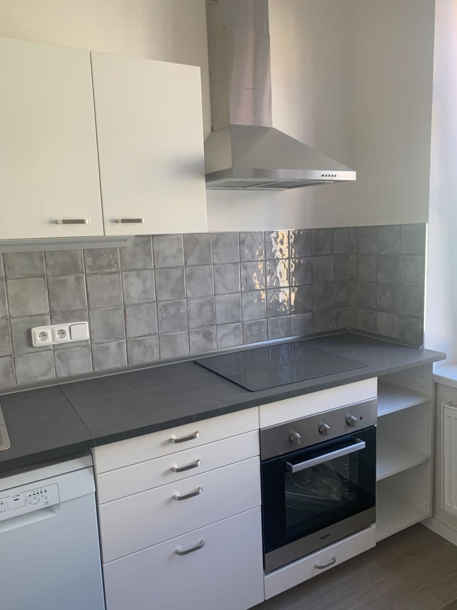 Prenájom bytu 1-izbový 32 m², Houškova, Plzeň, Plzeňský kraj Prenájom bytu 1-izbový 32 m², Houškova, Plzeň, Plzeňský kraj