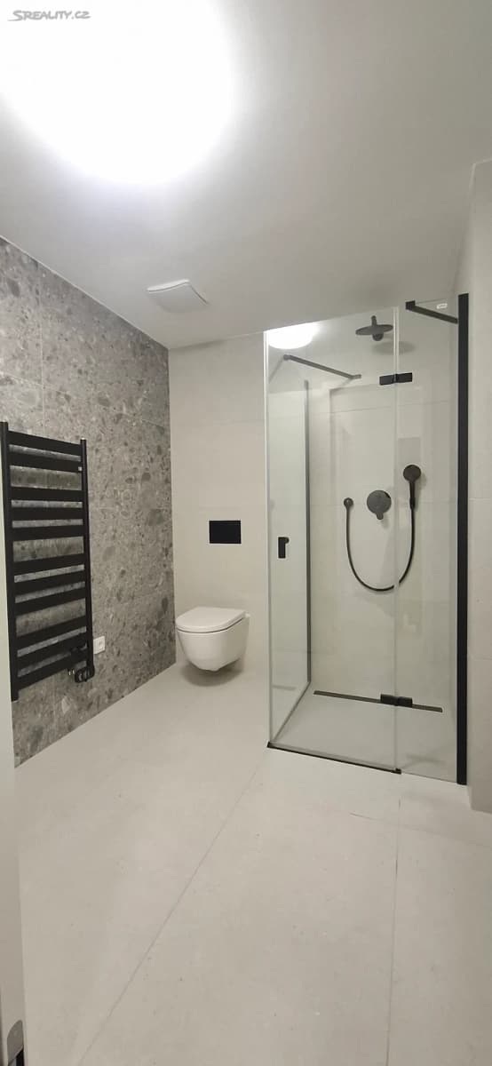 Prenájom bytu 1-izbový 40 m², Starokošířská, Praha, Praha Prenájom bytu 1-izbový 40 m², Starokošířská, Praha, Praha