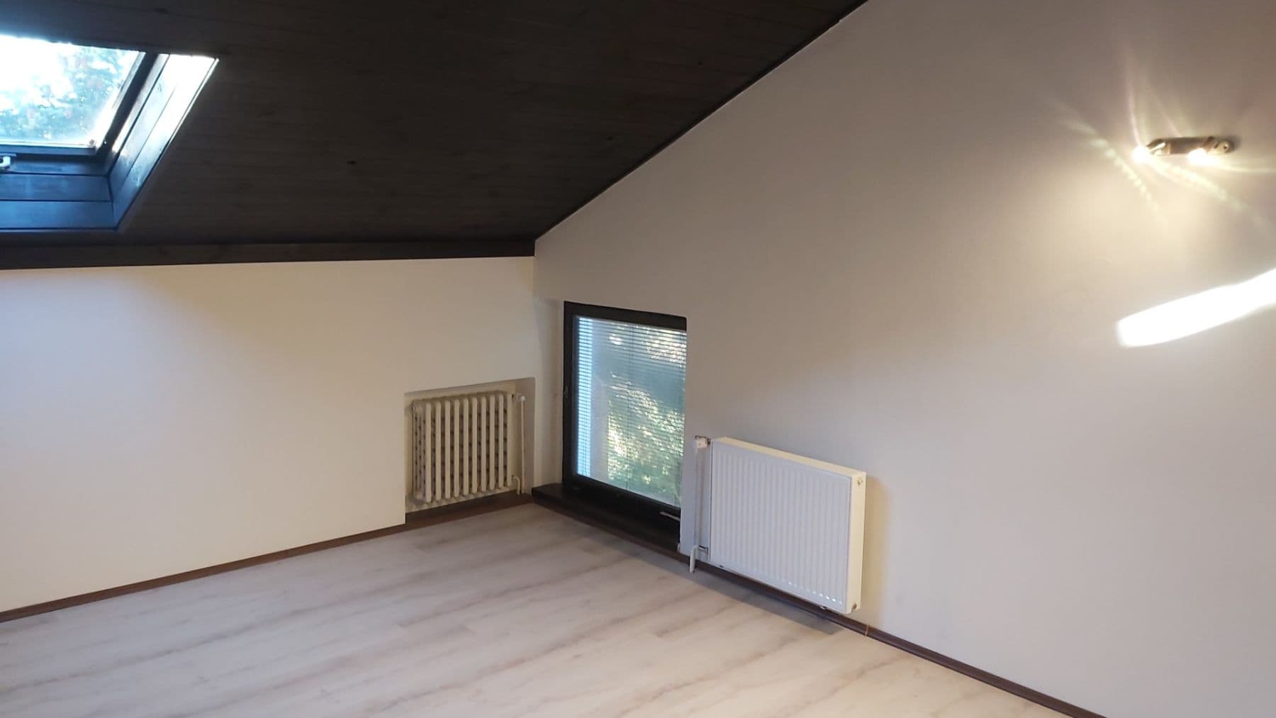 Prenájom domu 300 m², pozemek 476 m², Edisonova, Praha, Praha Prenájom domu 300 m², pozemek 476 m², Edisonova, Praha, Praha