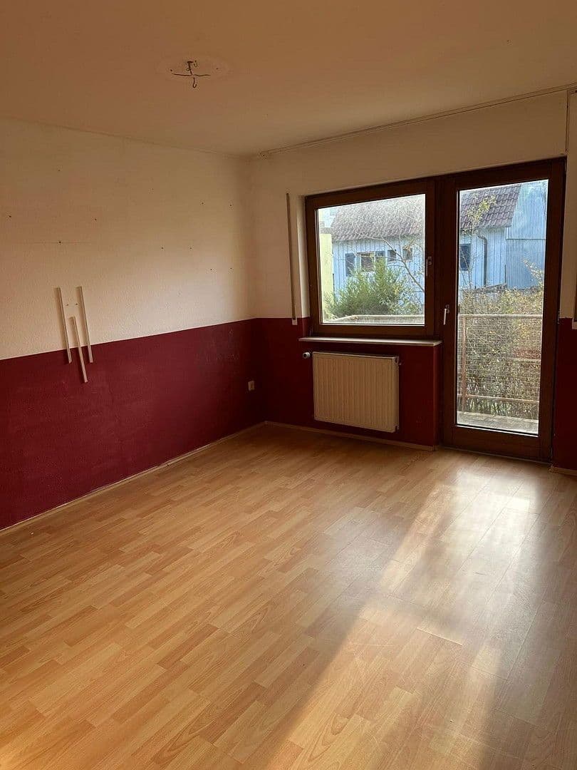 Predaj domu 95 m², pozemek 131 m², Illingen, Bádensko-Wurttembersko Predaj domu 95 m², pozemek 131 m², Illingen, Bádensko-Wurttembersko