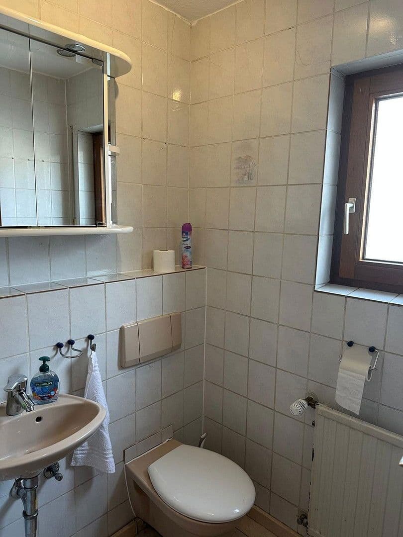 Predaj domu 95 m², pozemek 131 m², Illingen, Bádensko-Wurttembersko Predaj domu 95 m², pozemek 131 m², Illingen, Bádensko-Wurttembersko