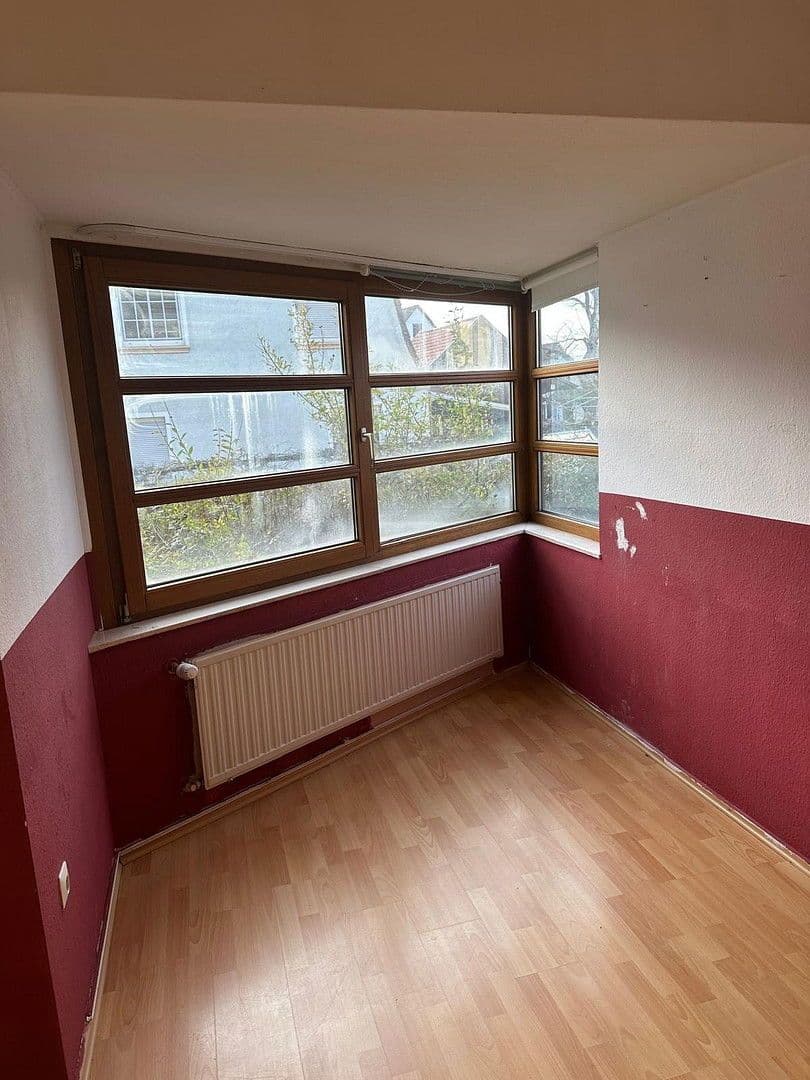 Predaj domu 95 m², pozemek 131 m², Illingen, Bádensko-Wurttembersko Predaj domu 95 m², pozemek 131 m², Illingen, Bádensko-Wurttembersko
