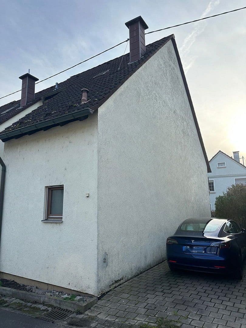 Predaj domu 95 m², pozemek 131 m², Illingen, Bádensko-Wurttembersko Predaj domu 95 m², pozemek 131 m², Illingen, Bádensko-Wurttembersko