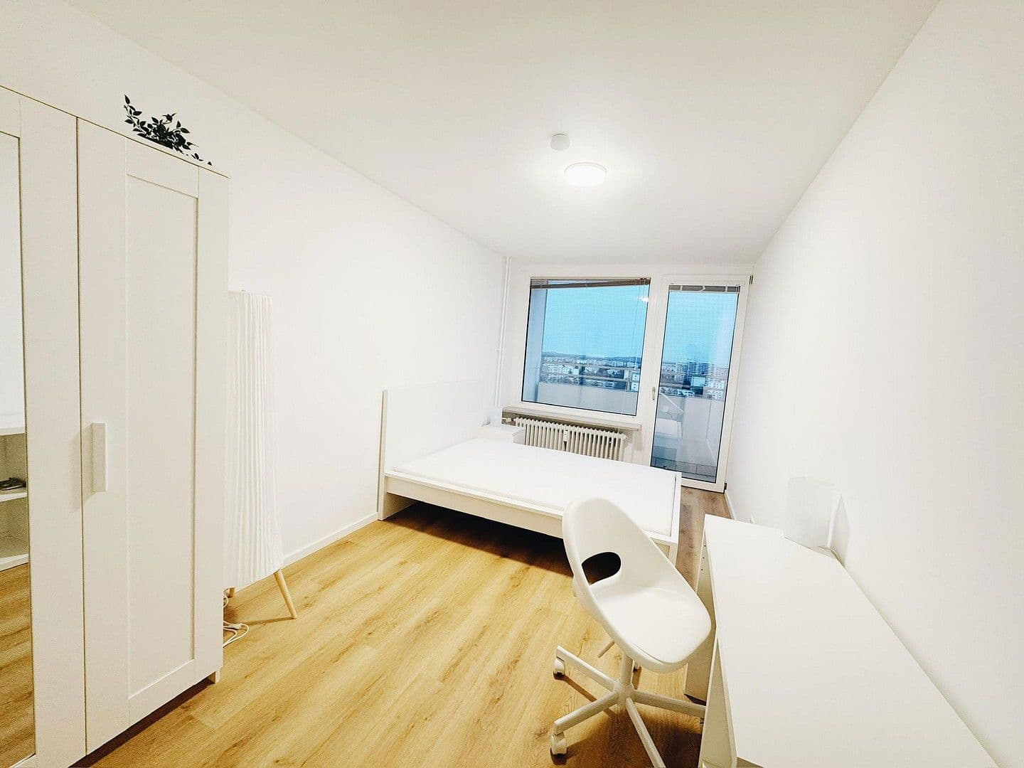 Prenájom bytu 45 m², Ratoldstraße 30, München, Bavorsko Prenájom bytu 45 m², Ratoldstraße 30, München, Bavorsko