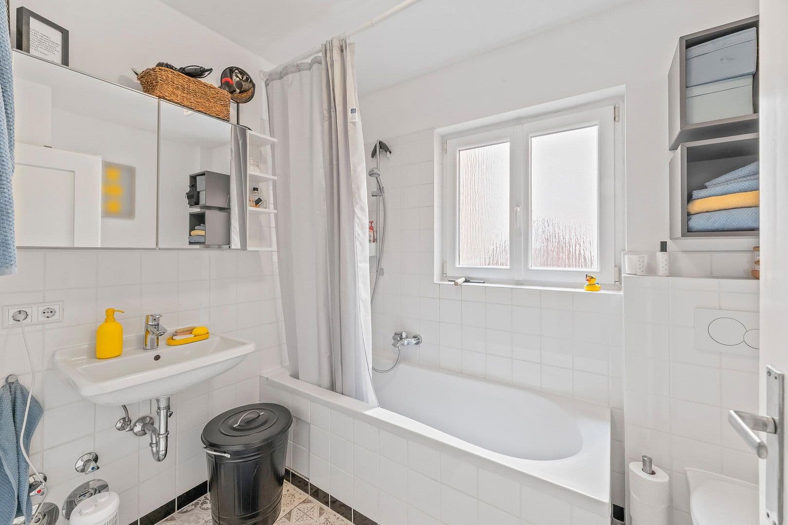 Predaj bytu 3-izbový 92 m², Leonberg, Bádensko-Wurttembersko Predaj bytu 3-izbový 92 m², Leonberg, Bádensko-Wurttembersko