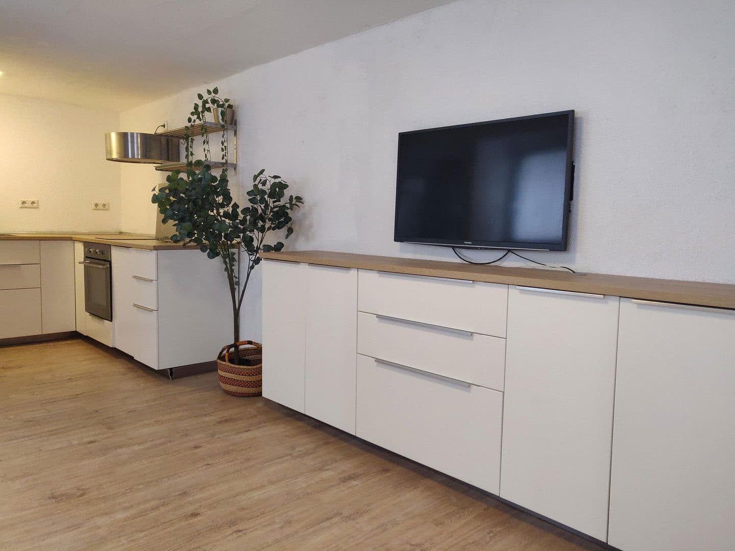 Predaj domu 136 m², pozemek 130 m², Eppelheim, Bádensko-Wurttembersko Predaj domu 136 m², pozemek 130 m², Eppelheim, Bádensko-Wurttembersko
