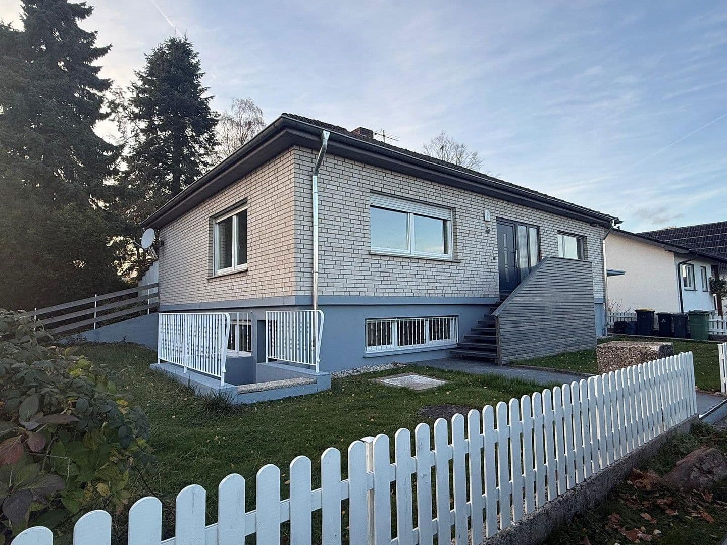 Predaj domu 142 m², pozemek 700 m², Alte Str. 3a, Bad Honnef, Severné Porýnie - Westfálsko Predaj domu 142 m², pozemek 700 m², Alte Str. 3a, Bad Honnef, Severné Porýnie - Westfálsko