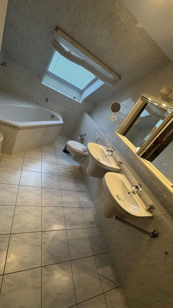 Predaj domu 130 m², pozemek 535 m², Aue-Bad Schlema, Sasko Predaj domu 130 m², pozemek 535 m², Aue-Bad Schlema, Sasko