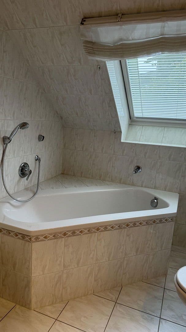 Predaj domu 130 m², pozemek 535 m², Aue-Bad Schlema, Sasko Predaj domu 130 m², pozemek 535 m², Aue-Bad Schlema, Sasko