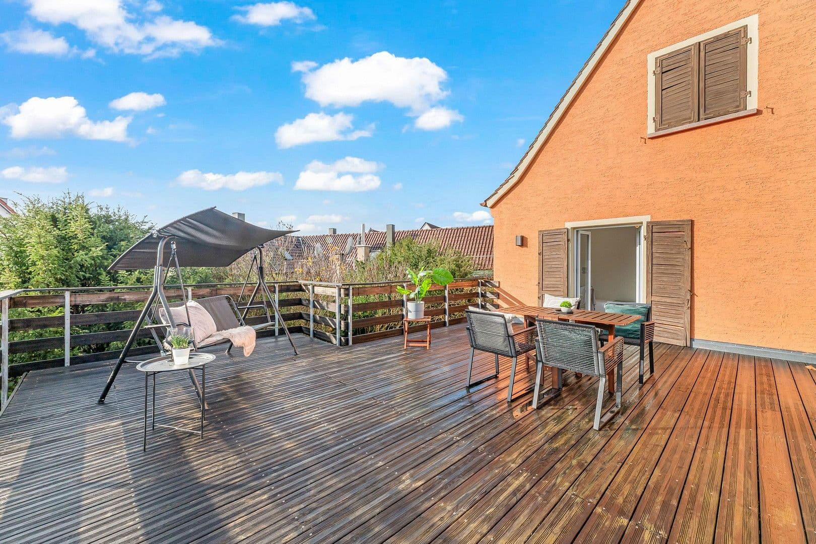 Predaj bytu 5-izbový 128 m², Leonberg, Bádensko-Wurttembersko Predaj bytu 5-izbový 128 m², Leonberg, Bádensko-Wurttembersko