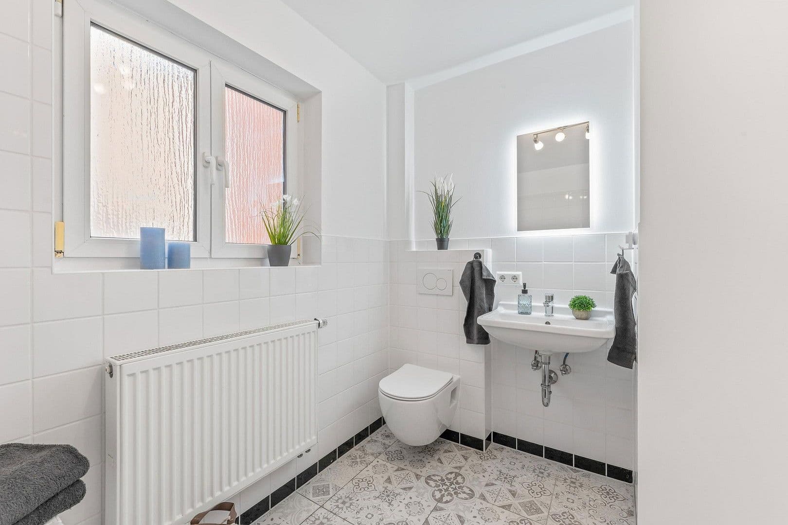 Predaj bytu 5-izbový 128 m², Leonberg, Bádensko-Wurttembersko Predaj bytu 5-izbový 128 m², Leonberg, Bádensko-Wurttembersko