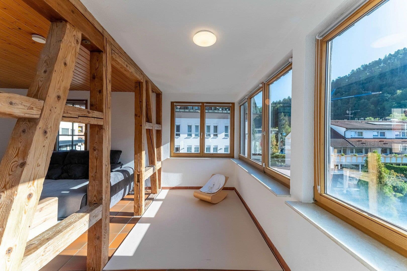 Predaj domu 380 m², pozemek 210 m², Bad Liebenzell, Bádensko-Wurttembersko Predaj domu 380 m², pozemek 210 m², Bad Liebenzell, Bádensko-Wurttembersko