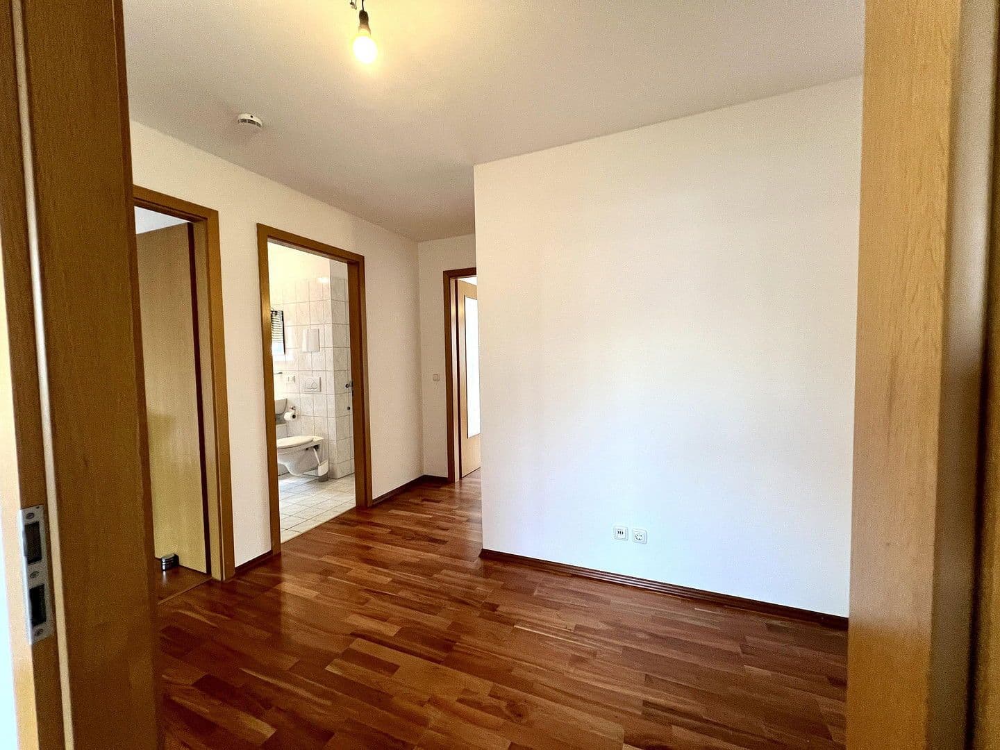 Predaj bytu 3-izbový 79 m², Cosimastraße 173, München, Bavorsko Predaj bytu 3-izbový 79 m², Cosimastraße 173, München, Bavorsko