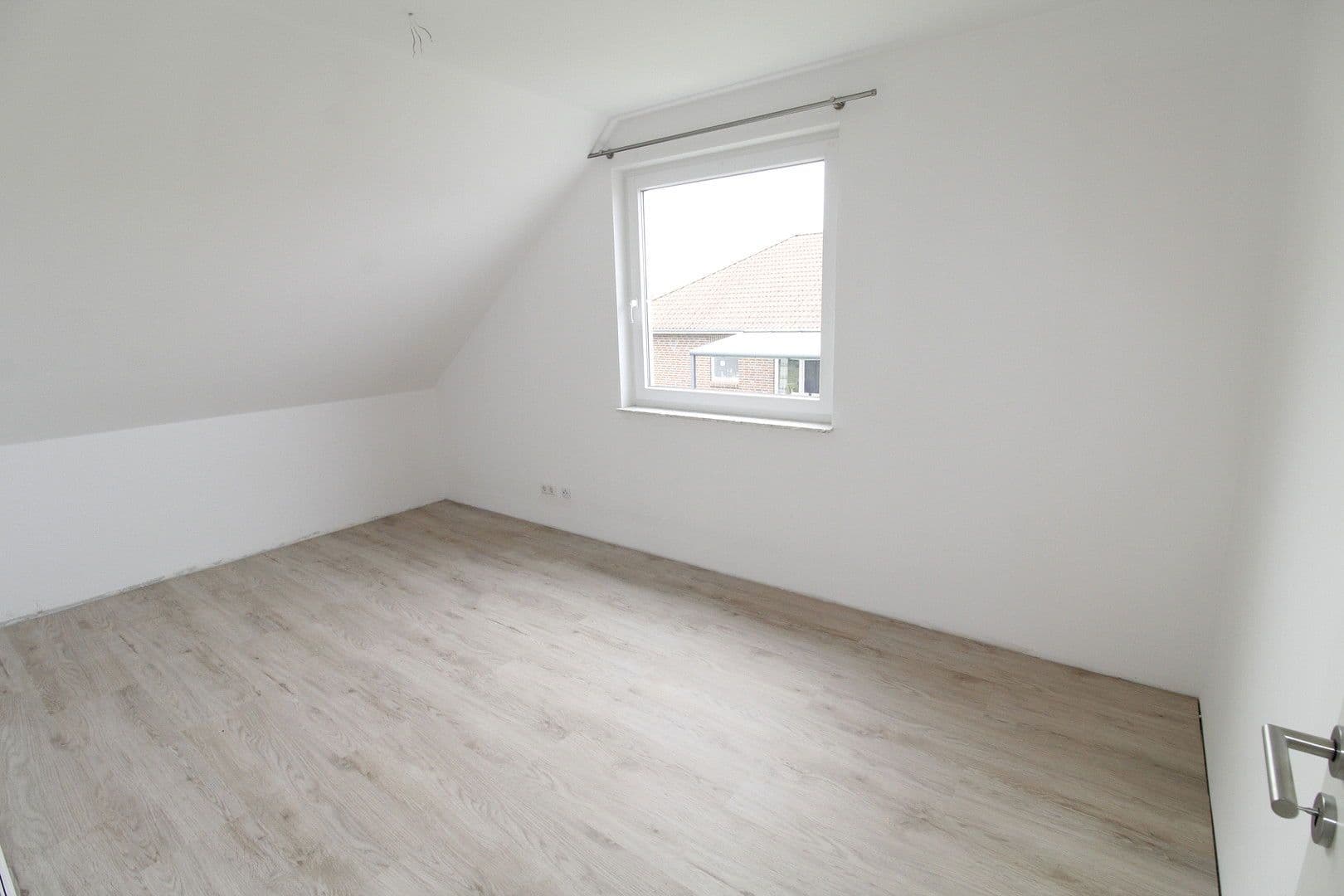 Prenájom domu 101 m², pozemek 500 m², Fichtenweg 35, Bad Fallingbostel, Dolné Sasko Prenájom domu 101 m², pozemek 500 m², Fichtenweg 35, Bad Fallingbostel, Dolné Sasko