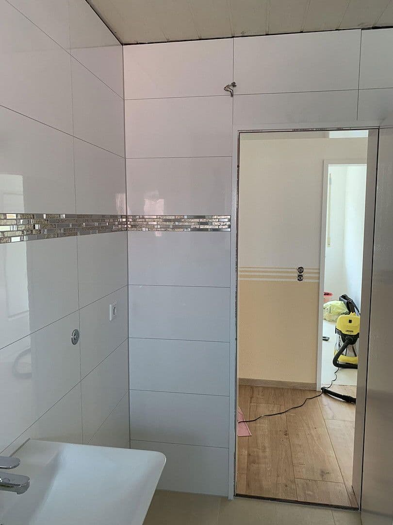 Prenájom bytu 3-izbový 88 m², Grubenweg 2, Zellingen, Bavorsko Prenájom bytu 3-izbový 88 m², Grubenweg 2, Zellingen, Bavorsko