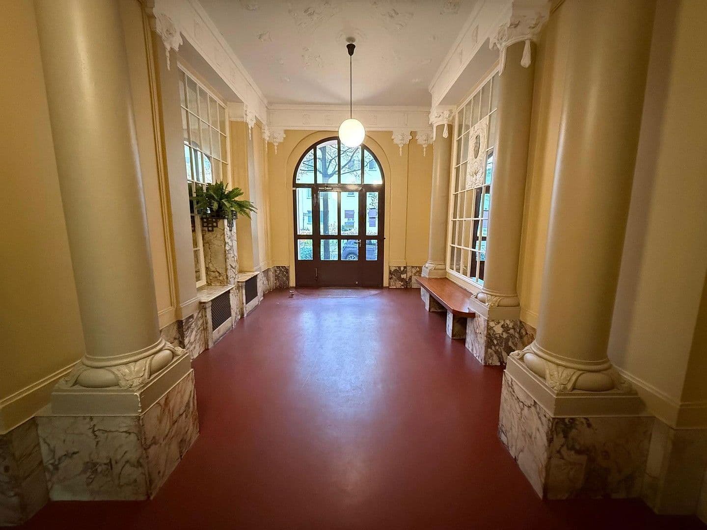 Predaj bytu 2-izbový 57 m², Berlin, Berlín Predaj bytu 2-izbový 57 m², Berlin, Berlín