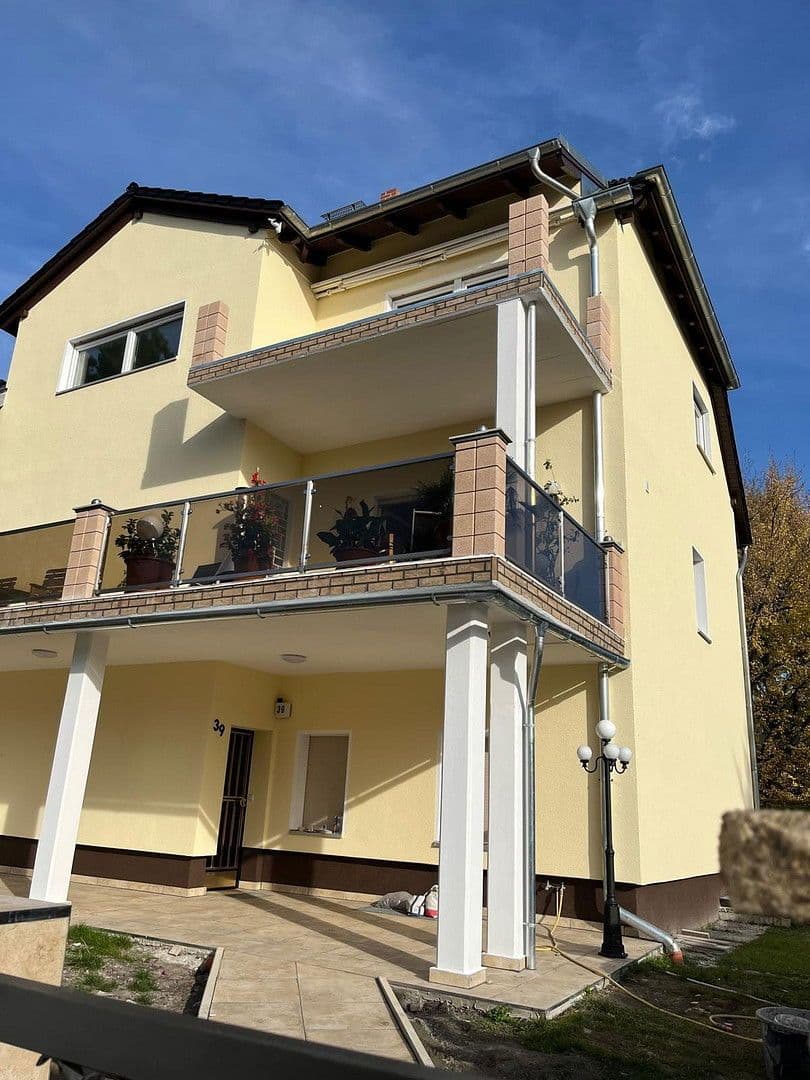 Prenájom bytu 2-izbový 145 m², Berlin, Berlín Prenájom bytu 2-izbový 145 m², Berlin, Berlín