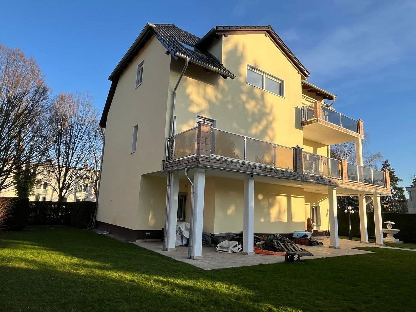 Prenájom bytu 2-izbový 145 m², Berlin, Berlín Prenájom bytu 2-izbový 145 m², Berlin, Berlín