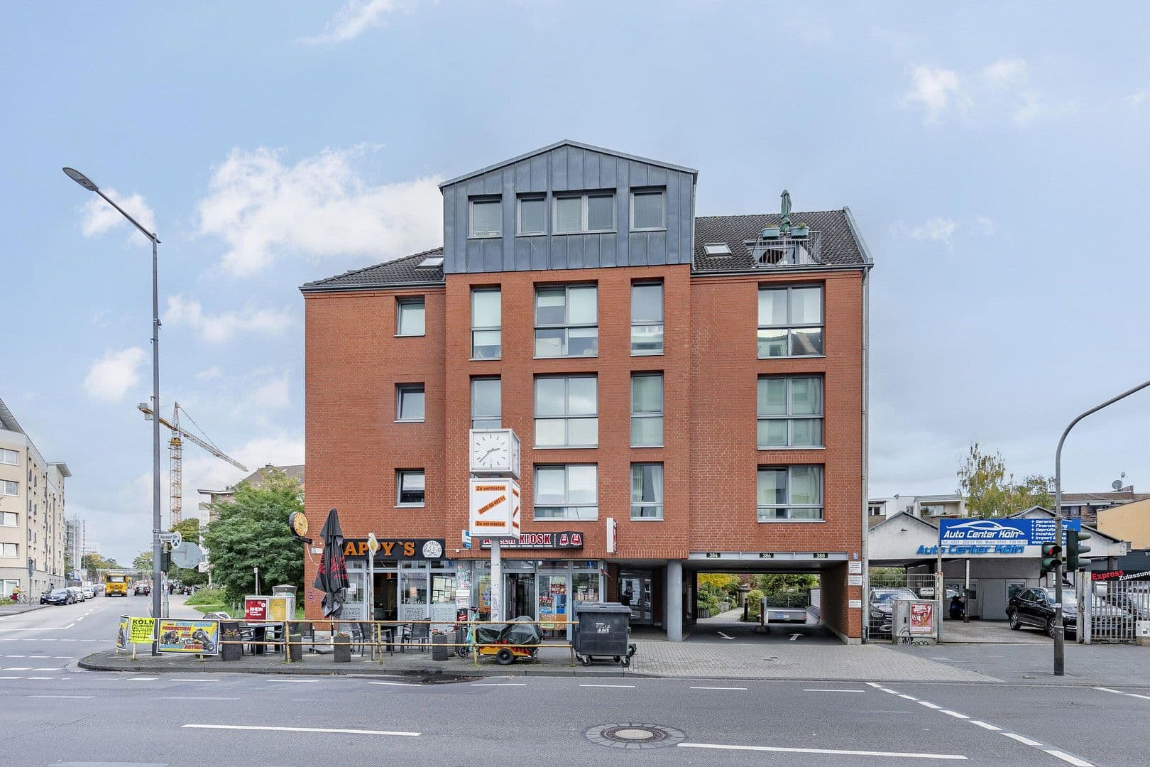 Predaj bytu 2-izbový 83 m², Neusserstr. 388, Köln, Severné Porýnie - Westfálsko Predaj bytu 2-izbový 83 m², Neusserstr. 388, Köln, Severné Porýnie - Westfálsko