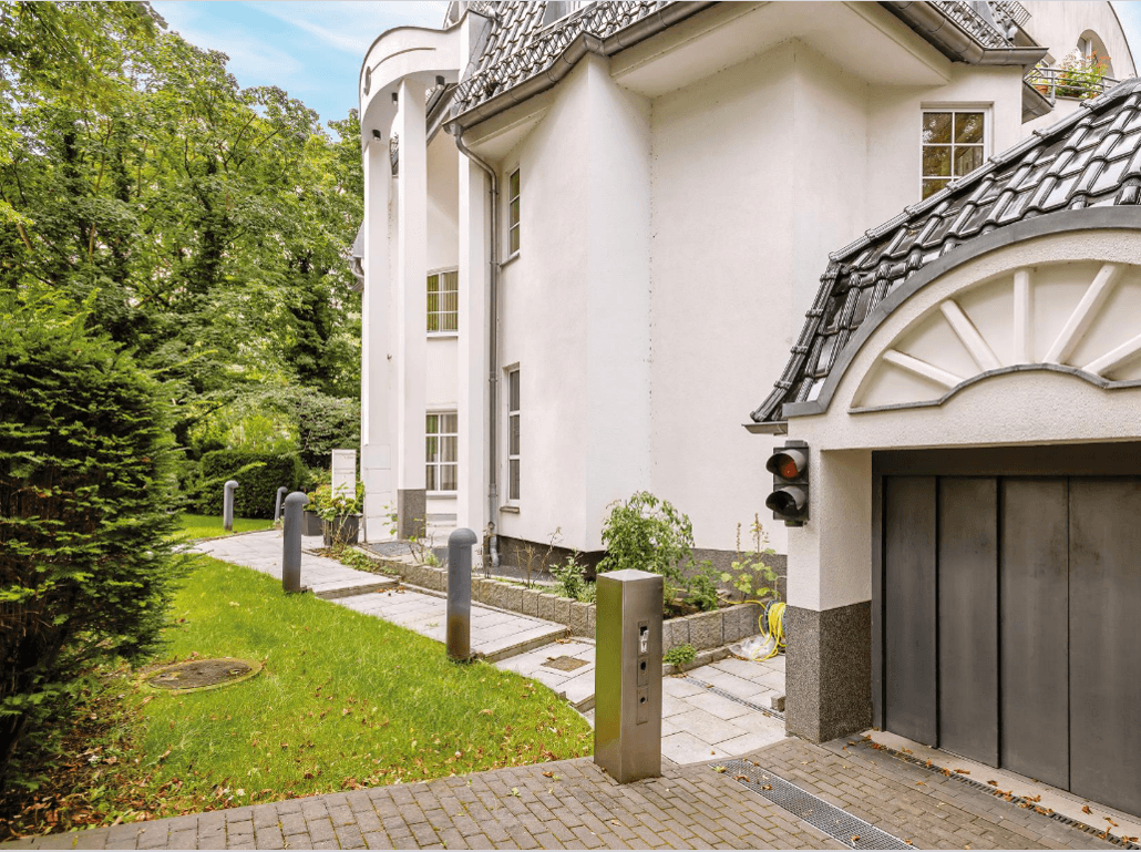 Predaj bytu 3-izbový 149 m², Berlin, Berlín Predaj bytu 3-izbový 149 m², Berlin, Berlín