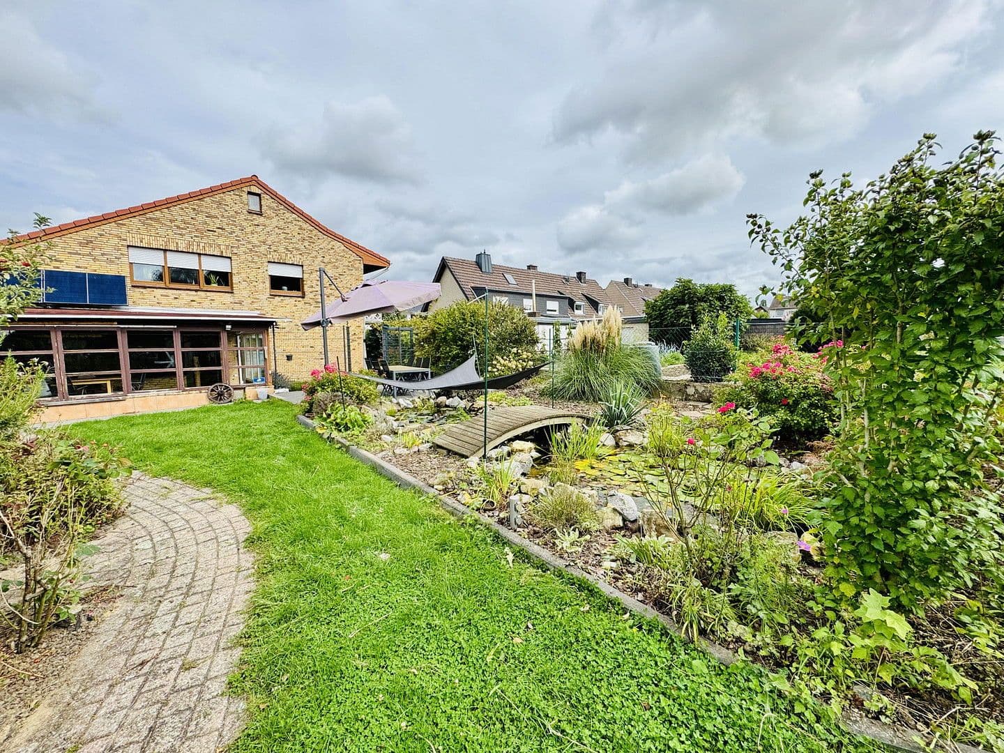 Predaj domu 182 m², pozemek 757 m², Aldenhoven, Severné Porýnie - Westfálsko Predaj domu 182 m², pozemek 757 m², Aldenhoven, Severné Porýnie - Westfálsko