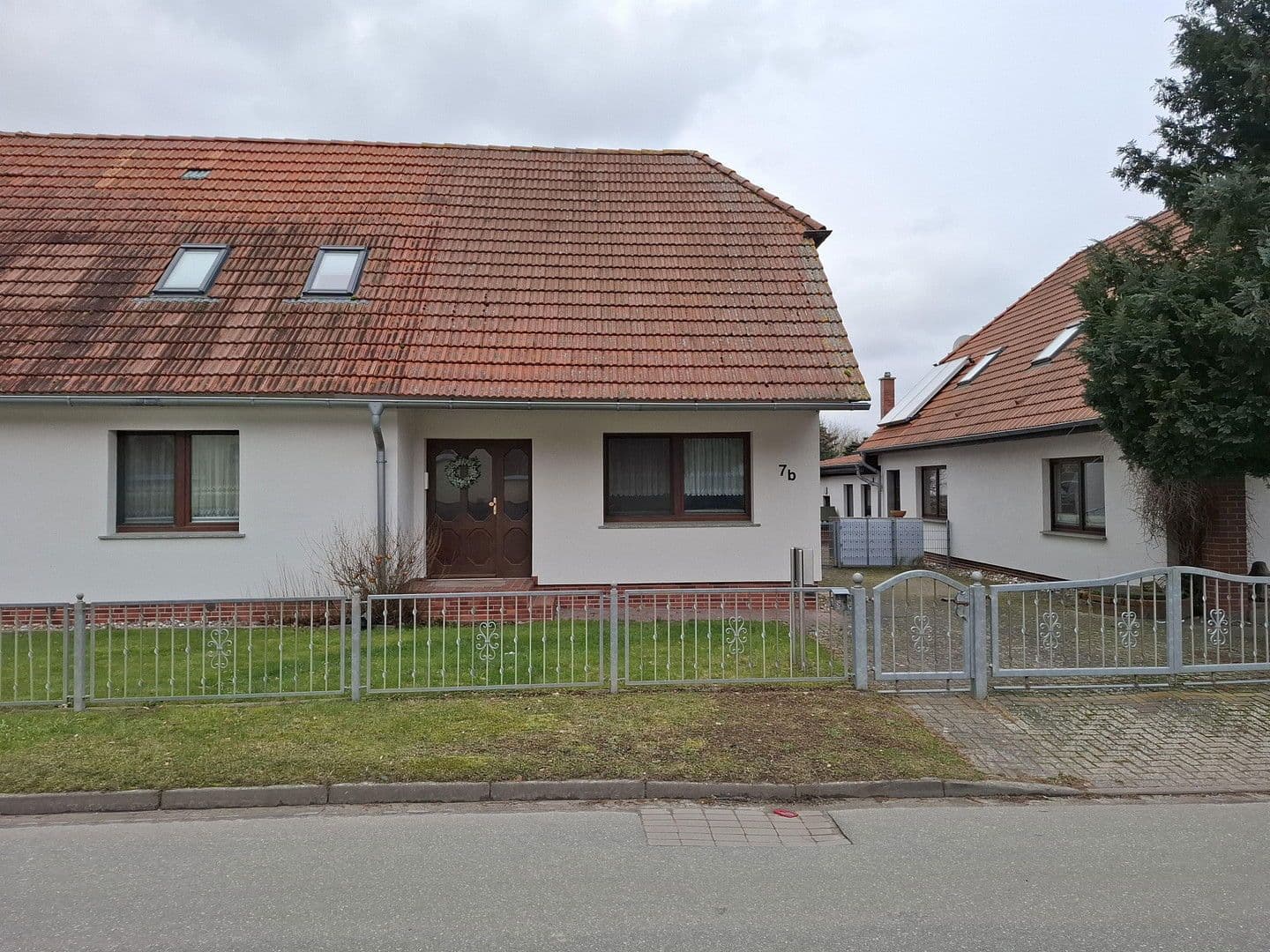 Predaj domu 155 m², pozemek 1.450 m², Bussiner Weg 7b, Velgast, Meklenbursko-Predpomoransko Predaj domu 155 m², pozemek 1.450 m², Bussiner Weg 7b, Velgast, Meklenbursko-Predpomoransko