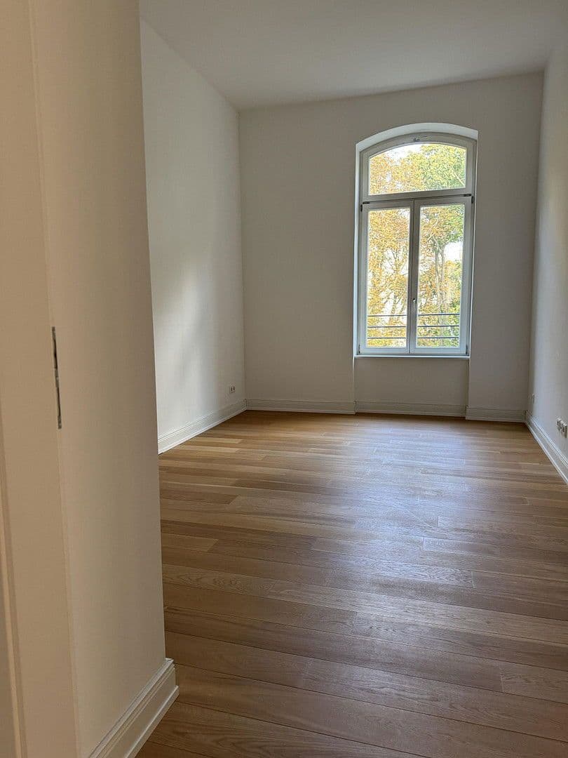 Predaj bytu 4-izbový 163 m², Berlin, Berlín Predaj bytu 4-izbový 163 m², Berlin, Berlín