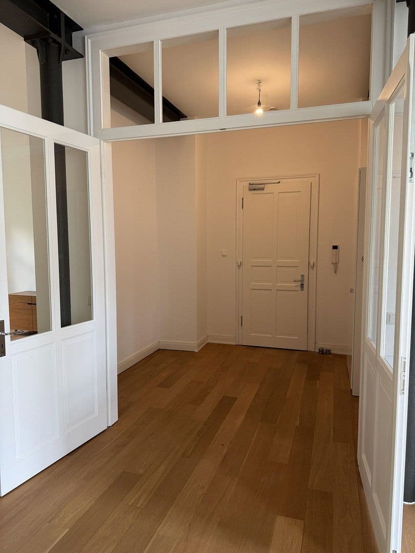 Predaj bytu 4-izbový 163 m², Berlin, Berlín Predaj bytu 4-izbový 163 m², Berlin, Berlín